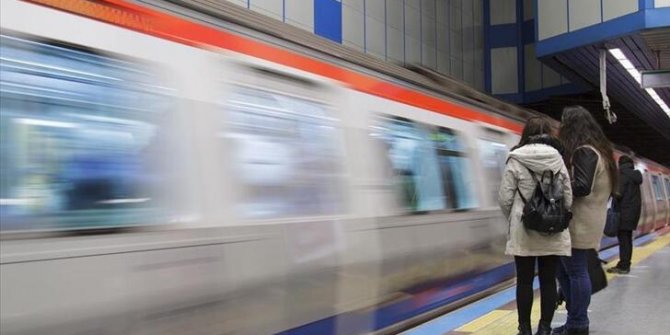 İstanbul'da metro seferlerinde aksama!