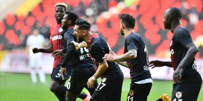 Gaziantep FK ikinci yarıda attığı gollerle kazandı