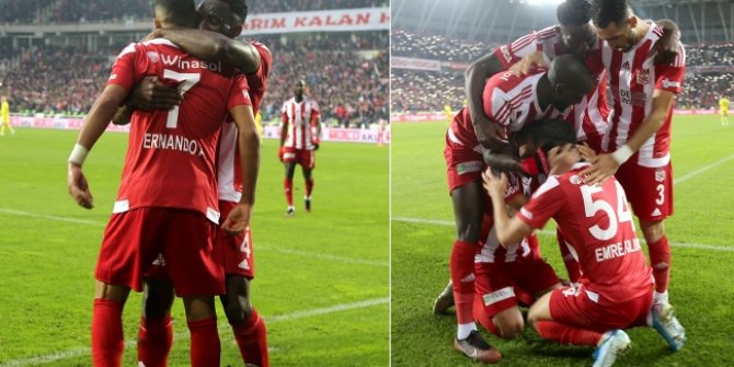 Lider Sivasspor, Fenerbahçe'yi devirdi!