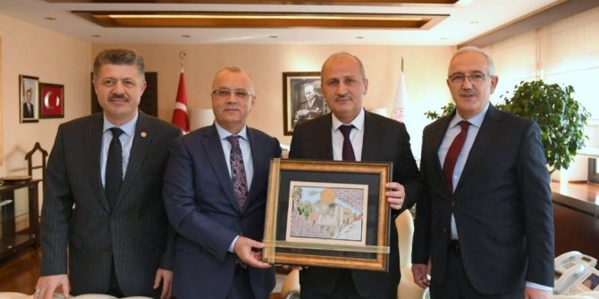 Başkan Kayda, Bakan Turhan’dan Salihli’nin projelerine destek istedi