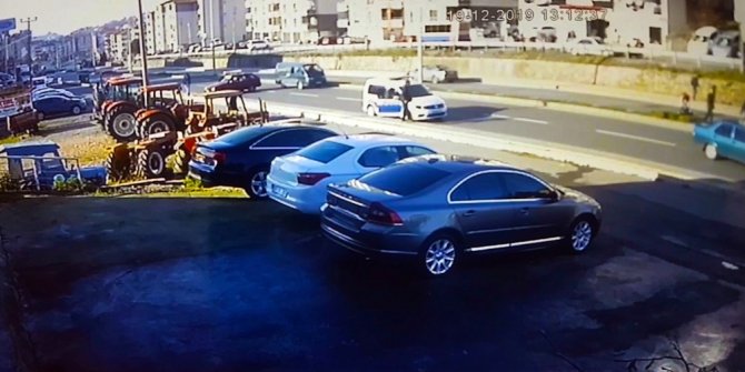 Zonguldak’ta otomobil yayalara çarpıp karşı şeride geçti: 3 yaralı