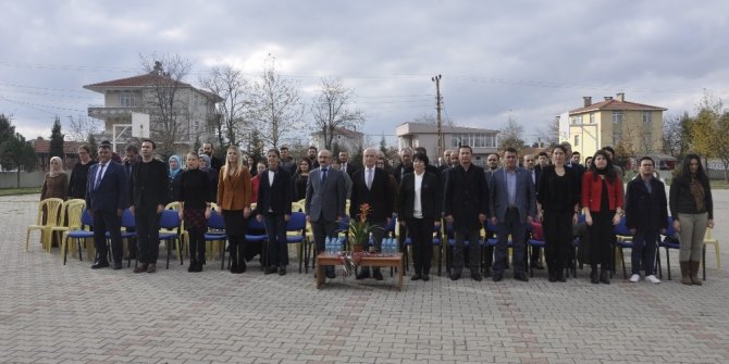 Kütüphane törenle açıldı