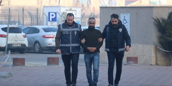 Porsche’de başlayan tartışma cinayetle bitti