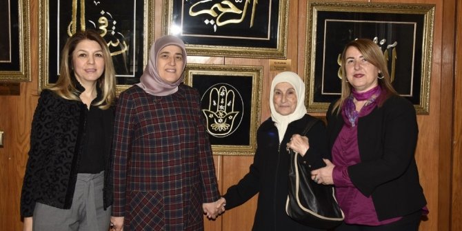 Adana’da sim sırma sergisi açıldı