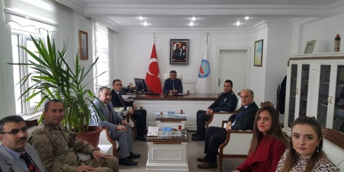 Tatvan’da “Aile İçi ve Kadına Karşı Şiddetle Mücadele” toplantısı