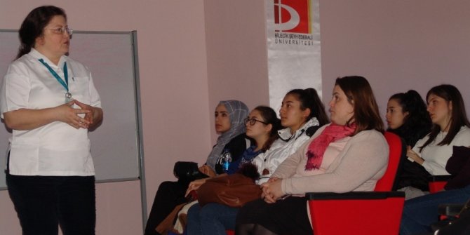 Bilecik’te üniversite öğrencileri AIDS konusunda bilgilendirildi