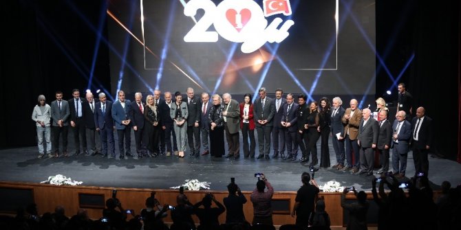 Sigarayla mücadelede “insanlığın gerçek dostları” ödüllendirildi