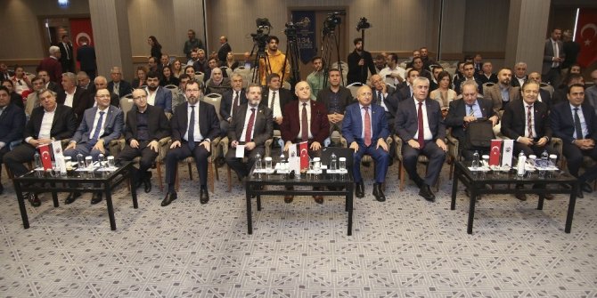 Ekonomistlerden şirketlere: “Kur riskinin yönetimini profesyonellere bırakın”