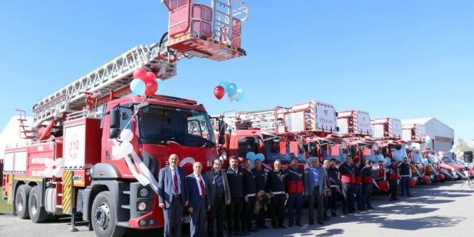 İtfaiye ekibi, bir yılda 8 bin 817 olaya müdahale etti