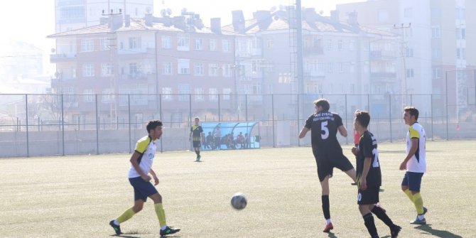 Futbolun kalbi okul sporlarında atıyor