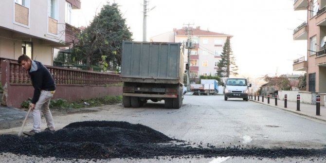 Akçakoca yollarında kış hazırlığı devam ediyor