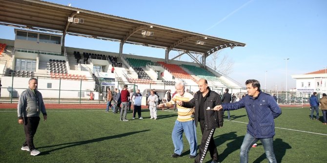 Okul müdürleri geleneksel spor oyunları ile motive oldular