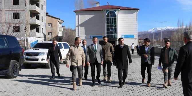 Uygulama Camisi’nde ilk cuma namazı kılındı