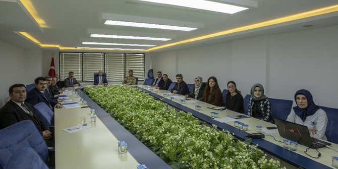 İpekyolu’nda ‘Kadına Yönelik Şiddetle Mücadele’ toplantısı