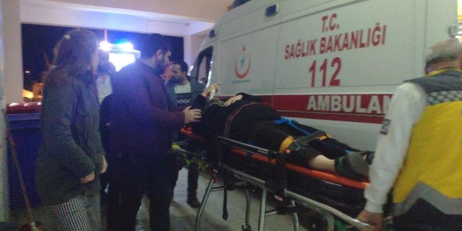 Taziyeden dönen aileye alkollü sürücü çarptı:2 yaralı