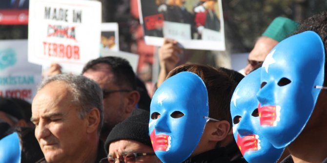 Doğu Türkistan’daki zulümlere kınama, Çin mallarına boykot çağrısı