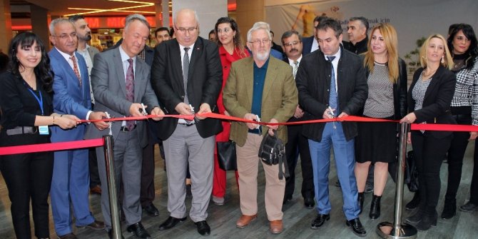 Hatay’da hükümlü ve tutukluların yaptığı resim ve el işleri sergilendi