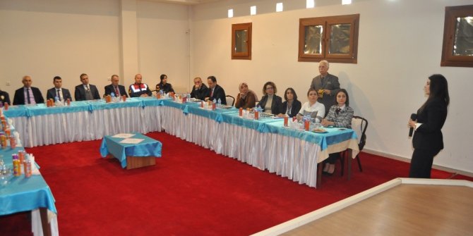 Kadına yönelik şiddet konuşuldu