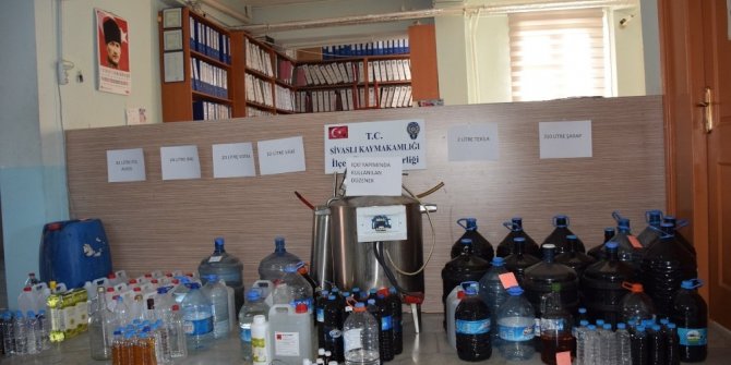 Uşak’ta kaçak alkol operasyonunda 4 gözaltı