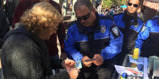 Antalya polisi sahte Milli Piyango ile ilgili vatandaşları bilgilendirdi