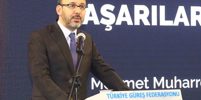 Bakan Kasapoğlu, Türkiye Büyükler Serbest Güreş Şampiyonası açılış törenine katıldı