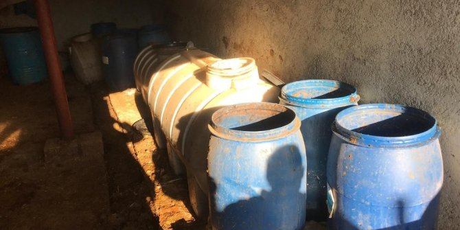 Malatya’da 2 ton kaçak alkol ele geçirildi
