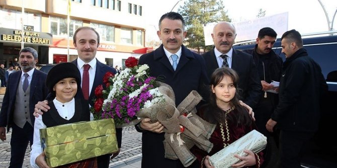 Bakan Pakdemirli Bayburt Valiliğini ziyaret etti