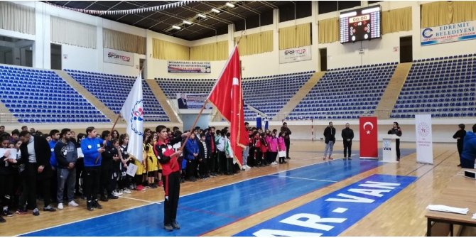 Analig Basketbol Grubu müsabakaları Van’da başladı