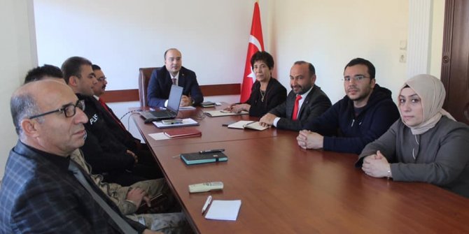 Kaymakamlar kadına şiddeti önlemek için toplandı