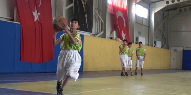 Kırıkkale’de çocuklar ilk kez basketbolla tanıştı