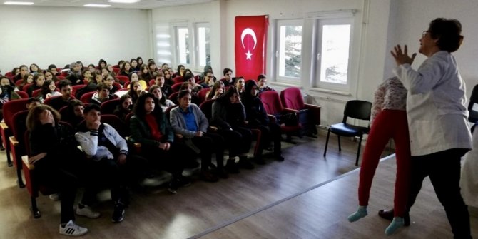 Öğrencilere “İlkyardım Farkındalık Eğitimi” verilmeye başladı