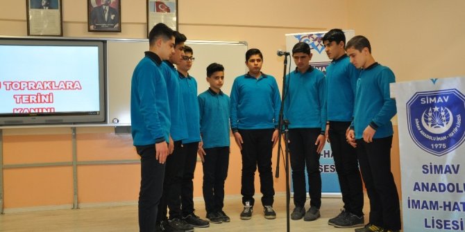 Yabancı uyruklu öğrencilerin İstiklal marşı coşkusu