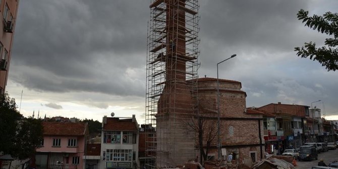 600 yıllık tarihi caminin restorasyonunda sona gelindi