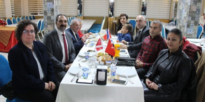 Söke’nin dört ülkeden öğretmen konuklarına Türk gecesi