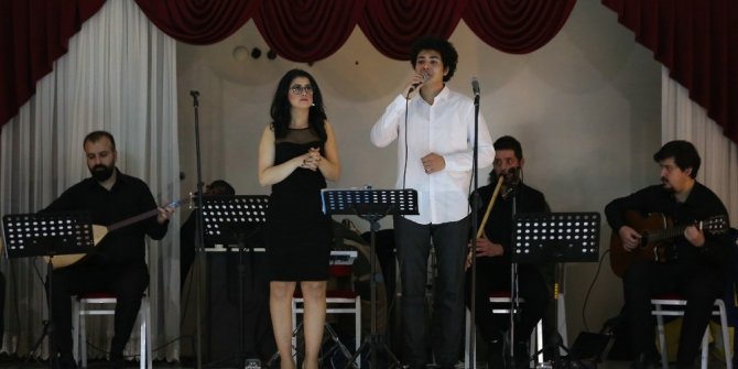 YKSM Ses ve Saz Sanatçılarından Emek Mahallesi’nde konser