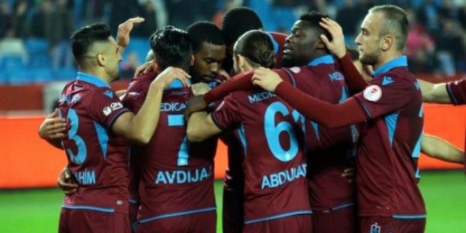 Trabzonspor'da 3 isimle yollar ayrılıyor!