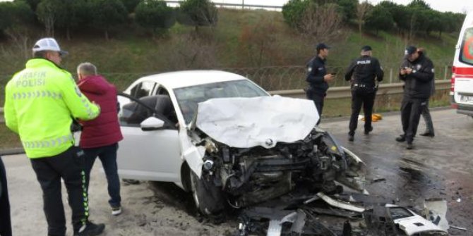 Otomobil ile minibüs çarpıştı: 5 yaralı