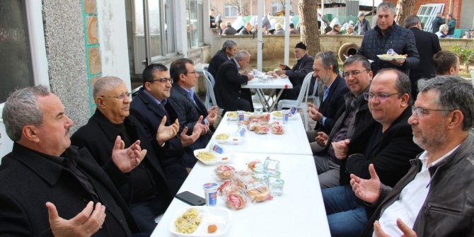 Tadilatı tamamlanan cami ibadete açıldı