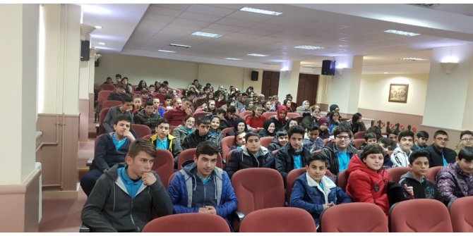 Kargı’da öğrencilere terör konferansı