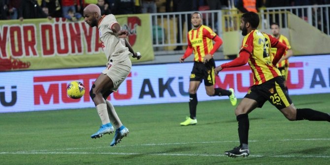 Süper Lig: Göztepe: 1 - Galatasaray: 1 (Maç devam ediyor)