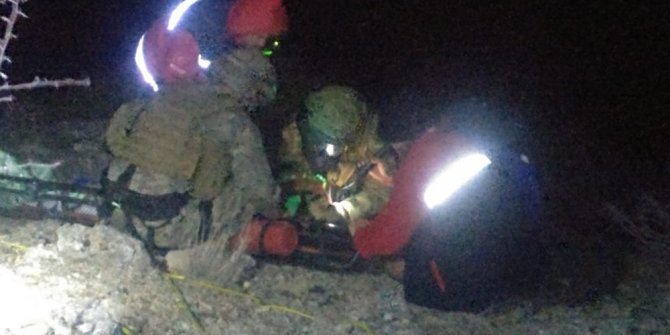 Dağdan düşen bisikletli kurtarıldı