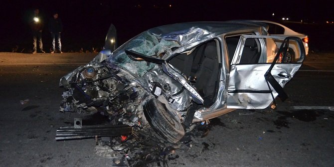 Aksaray'da otomobil ile tır çarpıştı: 1 ölü, 4 yaralı