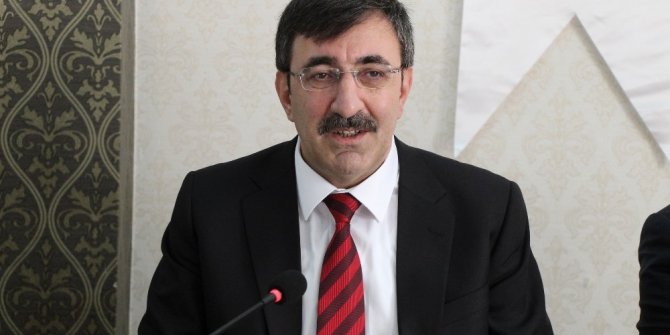 AK Parti'li Yılmaz'a Kovid-19 tanısı konuldu