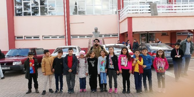 Pazaryeri HEM kursiyerleri satranç turnuvasında 3 madalya kazandı