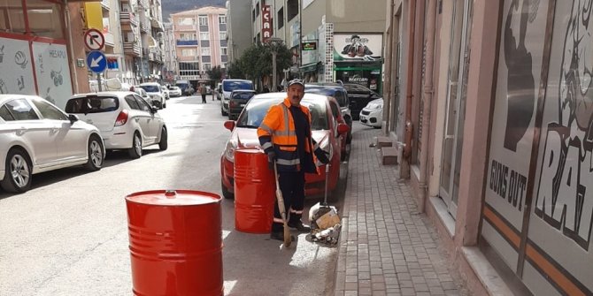 Belediyeden sokak sokak temizlik