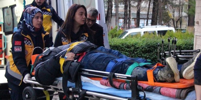 Manisa’da yağmur kazaları beraberinde getirdi: 1’i ağır 3 yaralı