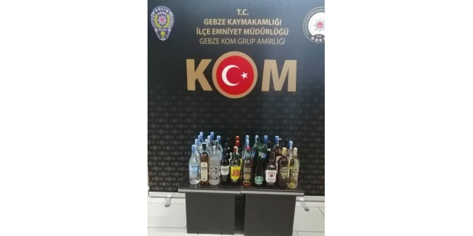 Kocaeli’de yılbaşı öncesi 32 şişe kaçak içki ele geçirildi