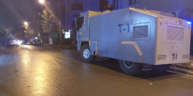 Tacizle suçlanan kişi, serbest kalınca mahalleli tepki gösterdi