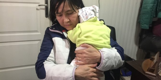 Babasının kabul etmediği bebek kimliksiz kaldı