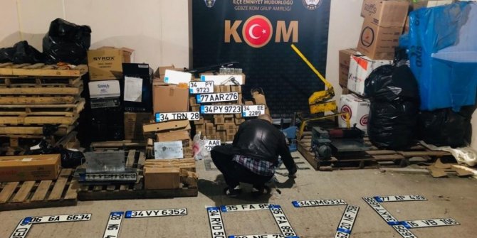 Kocaeli’de sahte plaka basımı yapan galeriye operasyon: 4 gözaltı